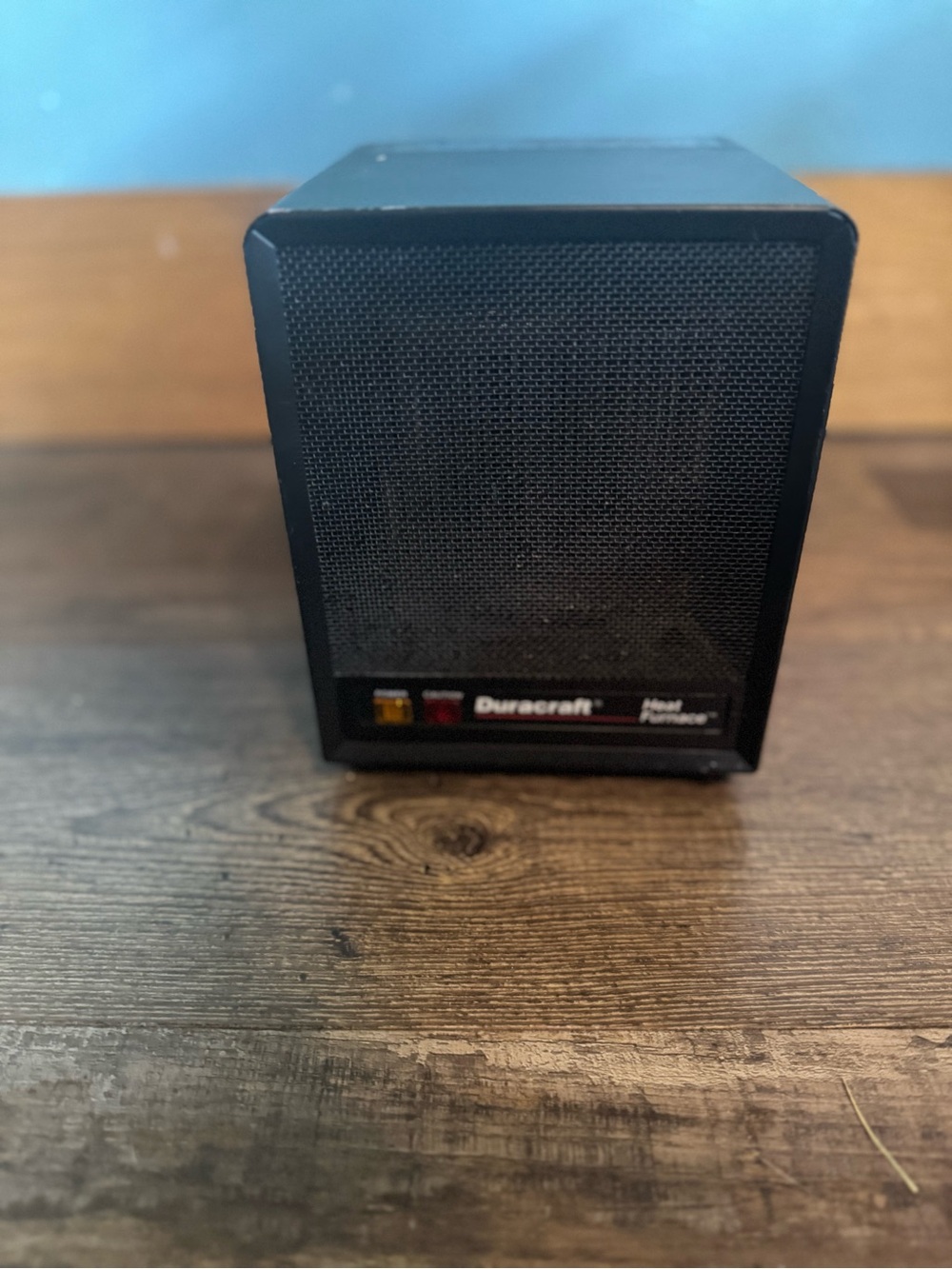 VTG Duracraft CZ-1119 portable ceramic space heater.